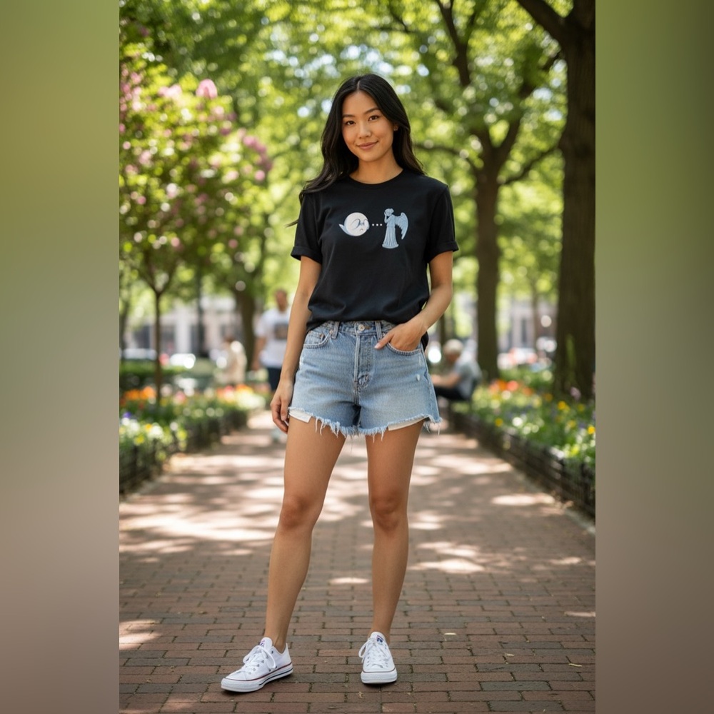 Vintage Black Graphic Tee - Mario vs Doctor Who